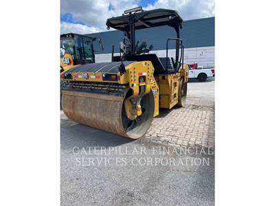 Caterpillar CB15 Smooth Drum Roller Compactor