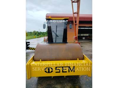 Caterpillar SEM510 Smooth Drum Roller Compactor