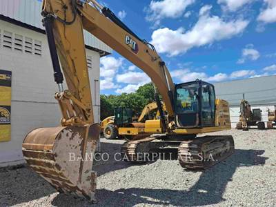 Caterpillar 320 Excavator