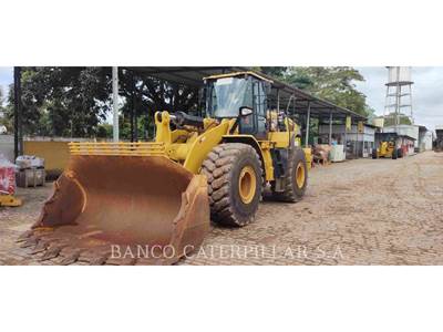 Caterpillar 972L Wheel Loader