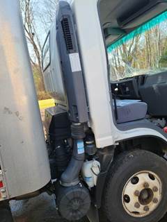 Chevrolet 4500HD Air Cleaner / Air Filter Housing