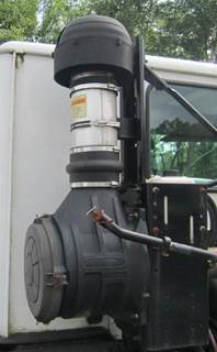 Freightliner Condor Left Air Cleaner / Air Filter Housing for a Freightliner CONDOR LOW CAB FORWARD