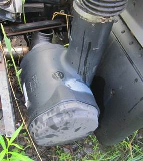 Isuzu FTR Right Air Cleaner / Air Filter Housing