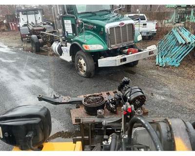 Freightliner M2 106 Front Axle Assembly