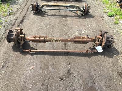Freightliner MT45 Front Axle Assembly for a Freightliner MT45 CHASSIS