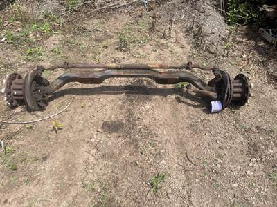 International 1652-SC Front Axle Assembly