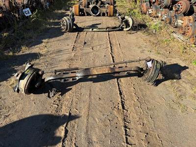 International 1924; 1954 Front Axle Assembly