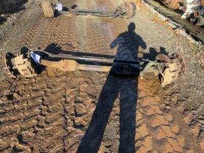 International 4700 Front Axle Assembly