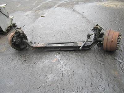International 4900 Front Axle Assembly