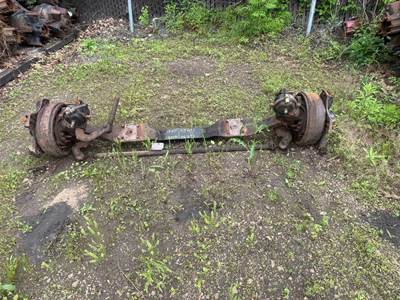 International 4900 Front Axle Assembly
