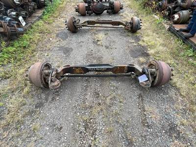 International 7400 Front Axle Assembly