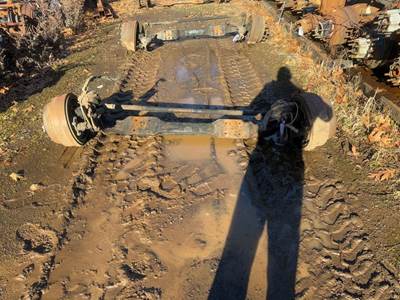 International 7400 Front Axle Assembly