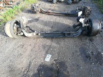 International 7600 Front Axle Assembly
