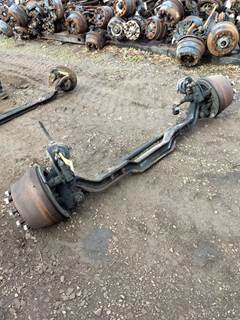 International 8100 Front Axle Assembly for a International F-8100