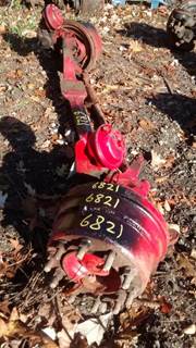 International 920 Front Axle Assembly