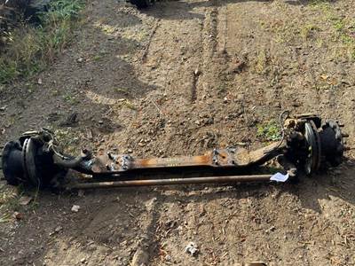 International CE Front Axle Assembly