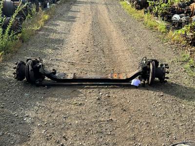 International CE Front Axle Assembly