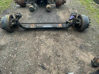 International DuraStar 4400 Front Axle Assembly