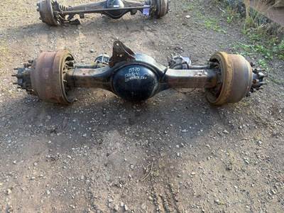 Mack CXU Front Axle Assembly