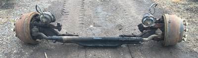 Mack LEU613 Front Axle Assembly
