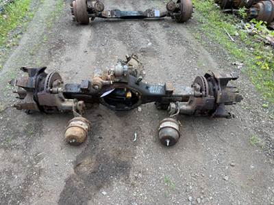 Peterbilt 320 Front Axle Assembly