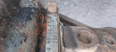 Spicer FD60FRT-5-488 Front Axle Assembly for a Ford F550