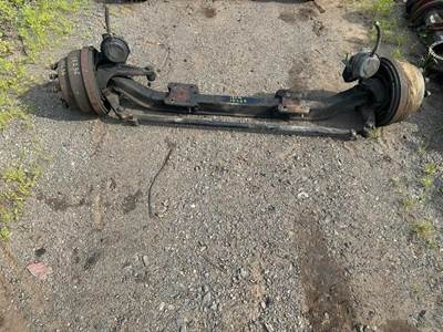 Volvo VNL Front Axle Assembly