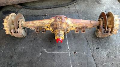 Caterpillar 3V8262 Rear Axle Assembly for a CAT IT28