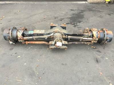 Dana 070BP100-1 Rear Axle Assembly for a Lull