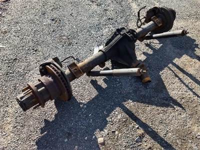Dana Dana 70 Rear Axle Assembly for a Ford ECONOLINE 450