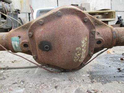 Dana ECONOLINE 350 Rear Axle Assembly for a Ford ECONOLINE 350