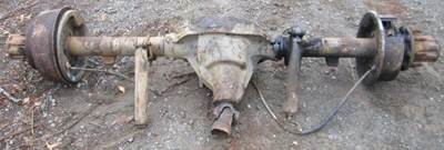 Ford F-350 Rear Axle Assembly for a Ford F350SD PICKUP