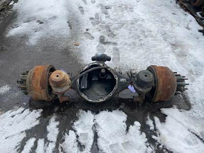 Eaton D170 Front Axle Housing for a Kenworth T800