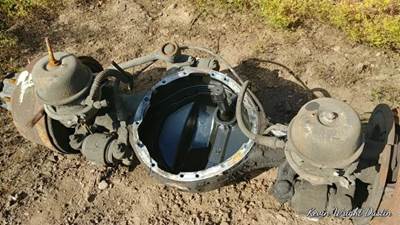 Eaton D190 Front Axle Housing