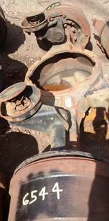 Eaton DS402 Front Axle Housing for a Volvo