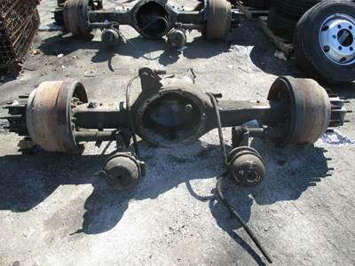Eaton DS404 Front Axle Housing for a Western Star TR 5900