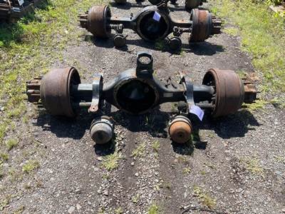 Eaton DS404 Front Axle Housing