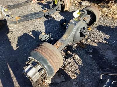 Mercedes-Benz RT40-4N Front Axle Housing for a Freightliner CASCADIA 125