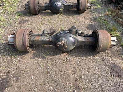 Meritor MD2014X Front Axle Housing for a Volvo VNL
