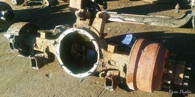 Eaton 320 Front Axle Housing for a Peterbilt 320