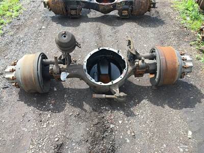 Eaton RP461 Front Axle Housing for a Peterbilt 357