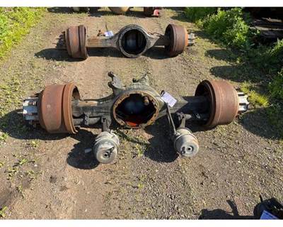 Rockwell CASCADIA 125 Front Axle Housing for a Freightliner CASCADIA 125