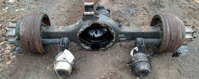 Rockwell RD20145 Front Axle Housing for a Volvo