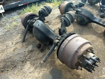 Rockwell RD23160 Front Axle Housing for a Autocar WXLL