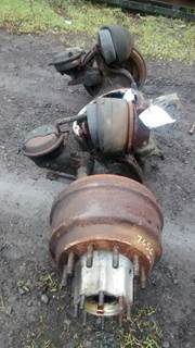 Rockwell RD/RP-20-145 Front Axle Housing for a Kenworth T2000