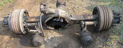 Rockwell RS21145 Front Axle Housing for a International 9100I
