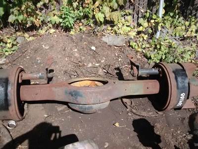 Eaton 19050-T Rear Axle Housing for a Chevrolet