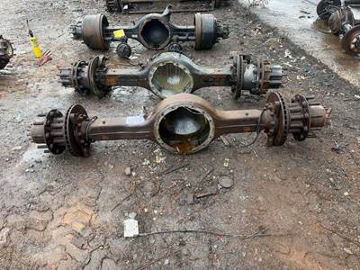 Eaton 19060-S Rear Axle Housing for a GMC C7500