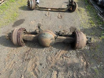 Eaton 21060-S Rear Axle Housing for a International 4400