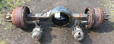 Eaton RS404 Rear Axle Housing for a Freightliner M2 106